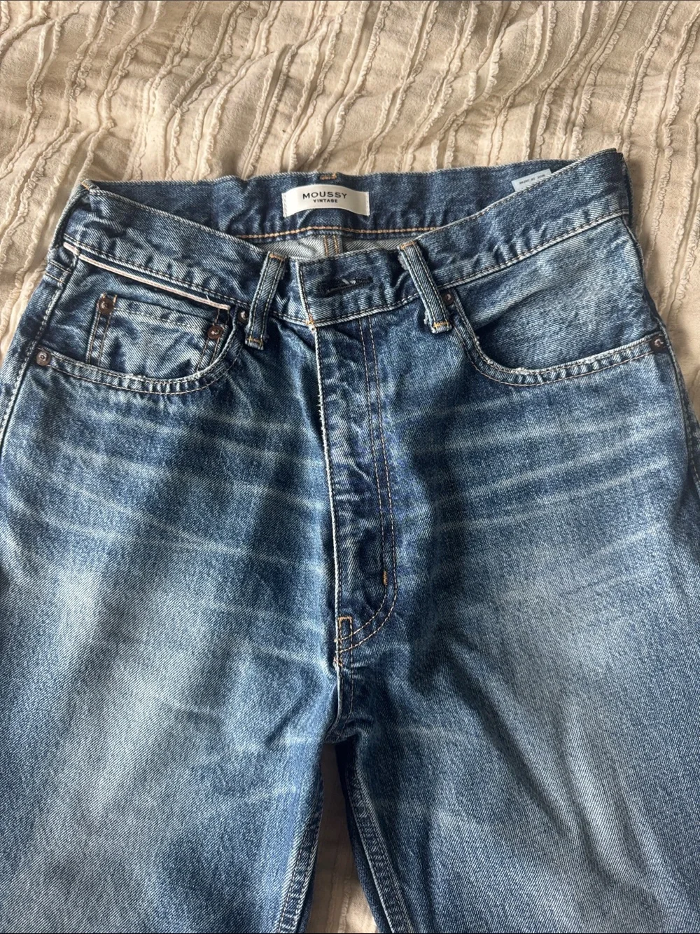 Moussy Women's Medium Blue Straight-Leg Jeans - Picture 7 of 7